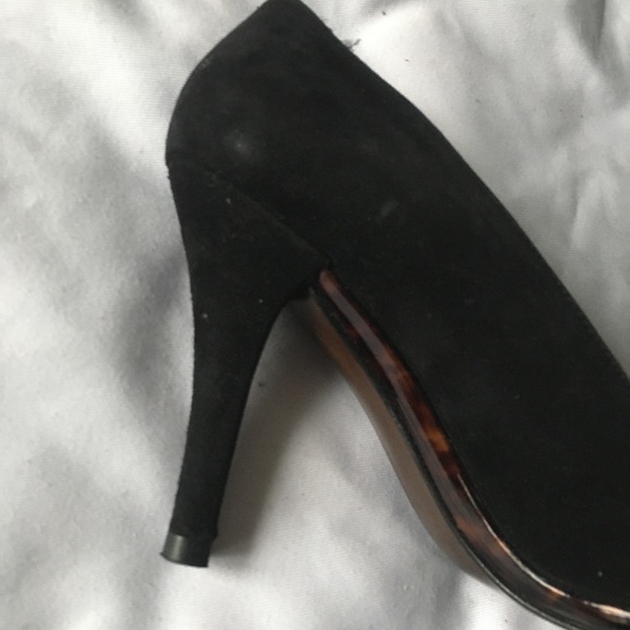 Stuart Weitzman | Suede Heels - Picture 10 of 10